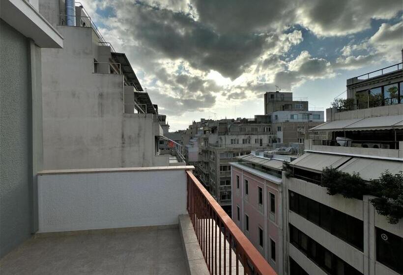 Achillion Hotel Piraeus