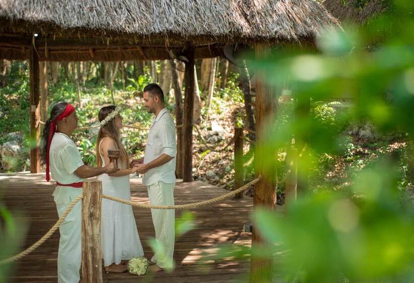 هتل Akumal Natura Glamping