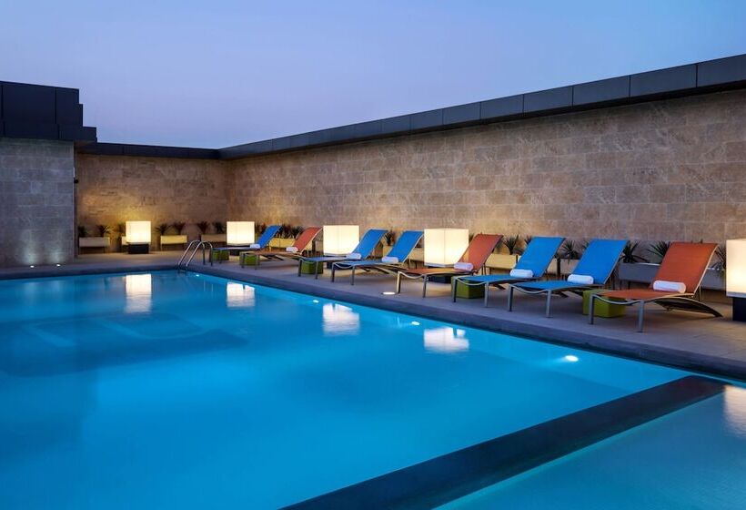 ホテル Aloft Riyadh