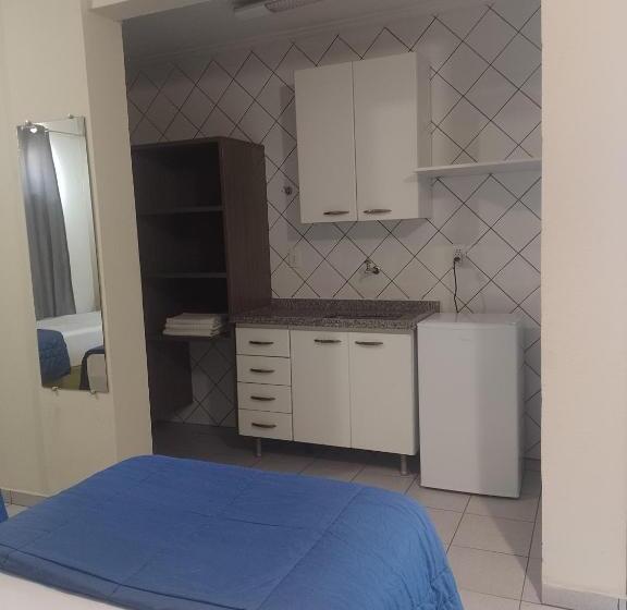 בית מלון כפרי Astor