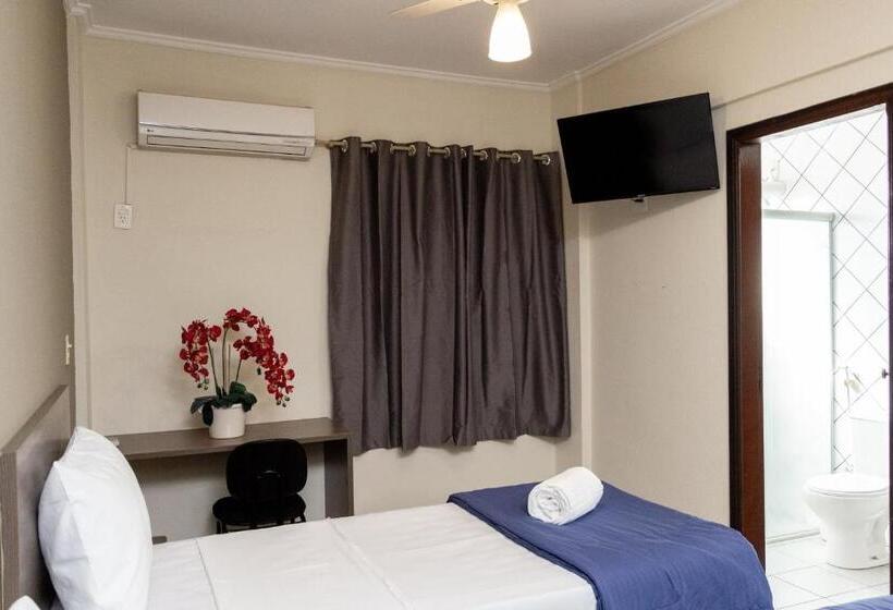 בית מלון כפרי Astor