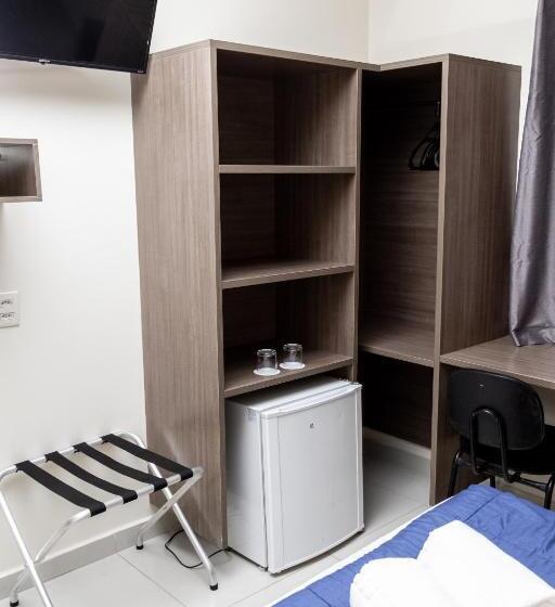 בית מלון כפרי Astor