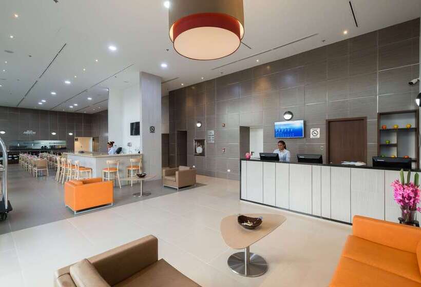 Отель Best Western Plus Santa Marta