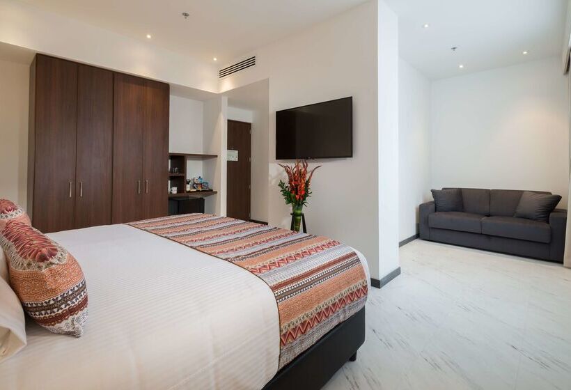 Отель Best Western Plus Santa Marta