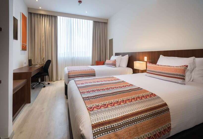 Отель Best Western Plus Santa Marta