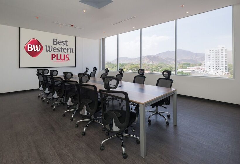 Отель Best Western Plus Santa Marta