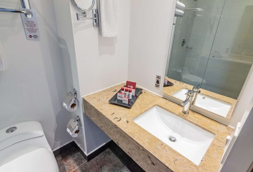 Отель Best Western Plus Santa Marta