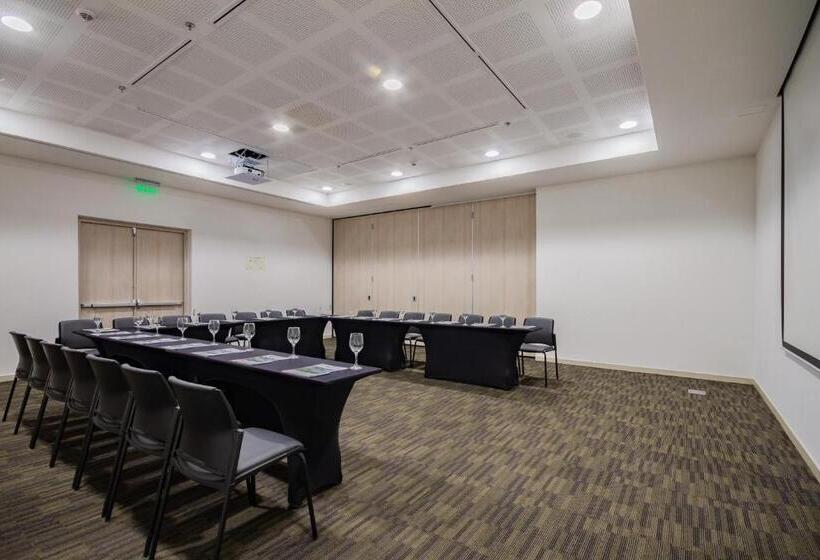 Отель Best Western Plus Santa Marta