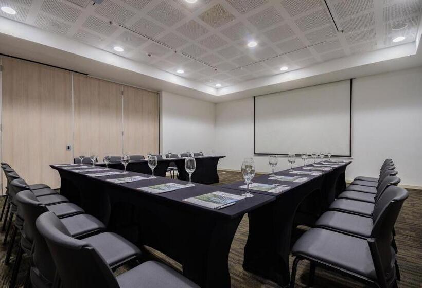 Отель Best Western Plus Santa Marta