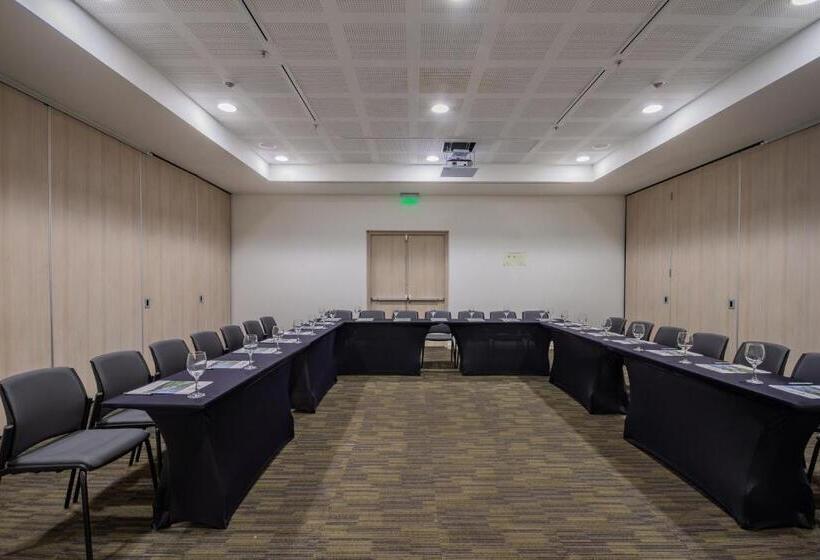 Отель Best Western Plus Santa Marta