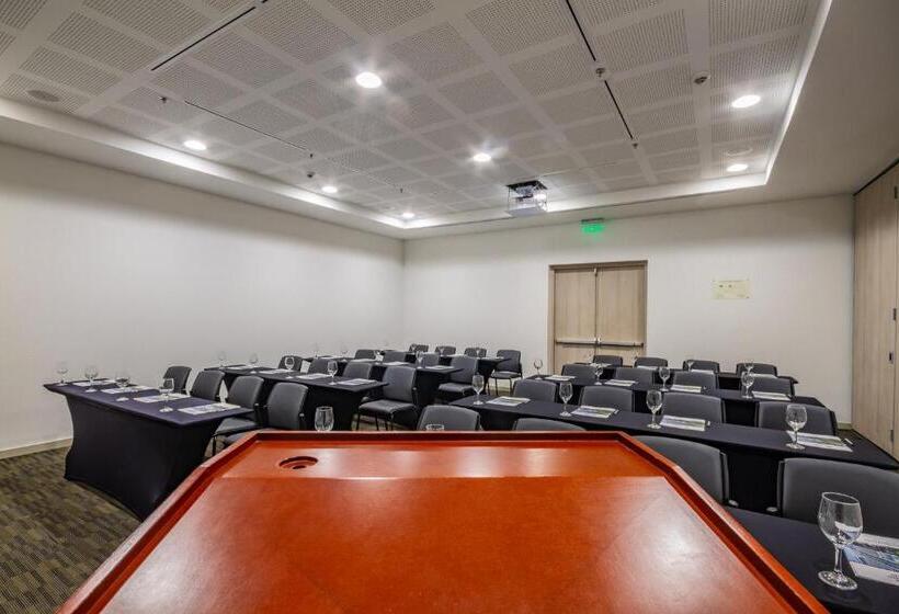 Отель Best Western Plus Santa Marta