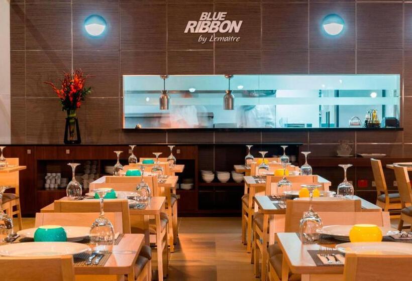 Отель Best Western Plus Santa Marta