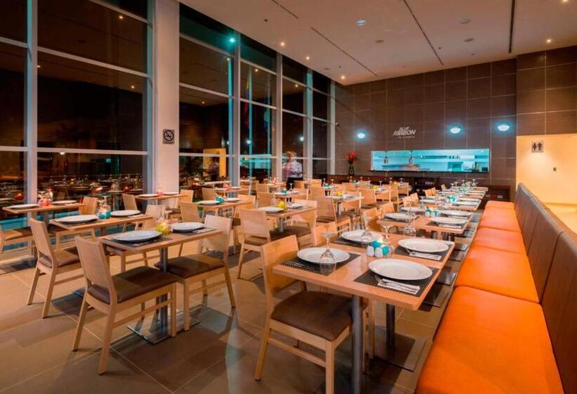 Отель Best Western Plus Santa Marta