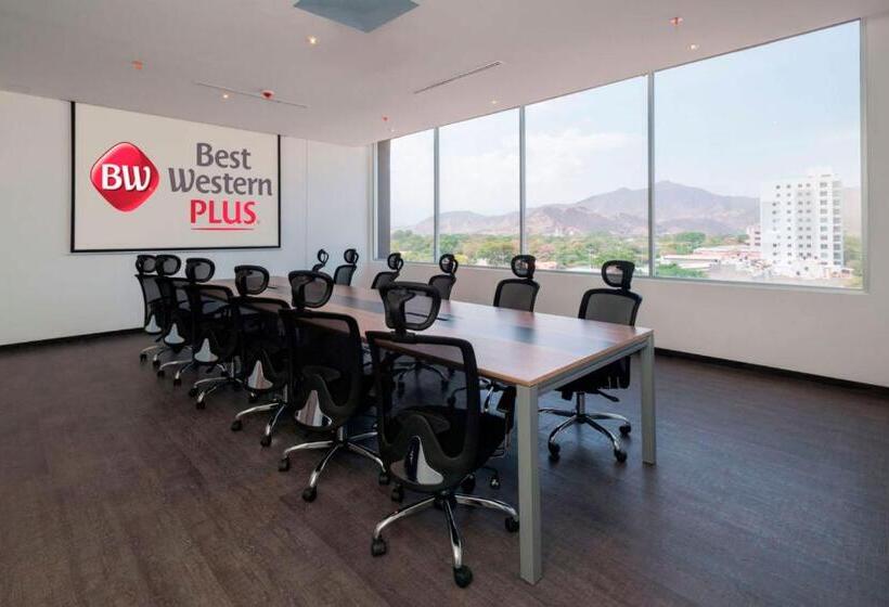 Отель Best Western Plus Santa Marta