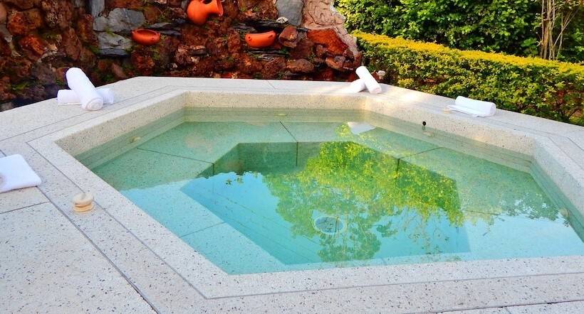 هتل Campestre La Herradura