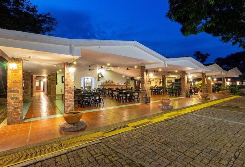 ホテル Campestre La Potra