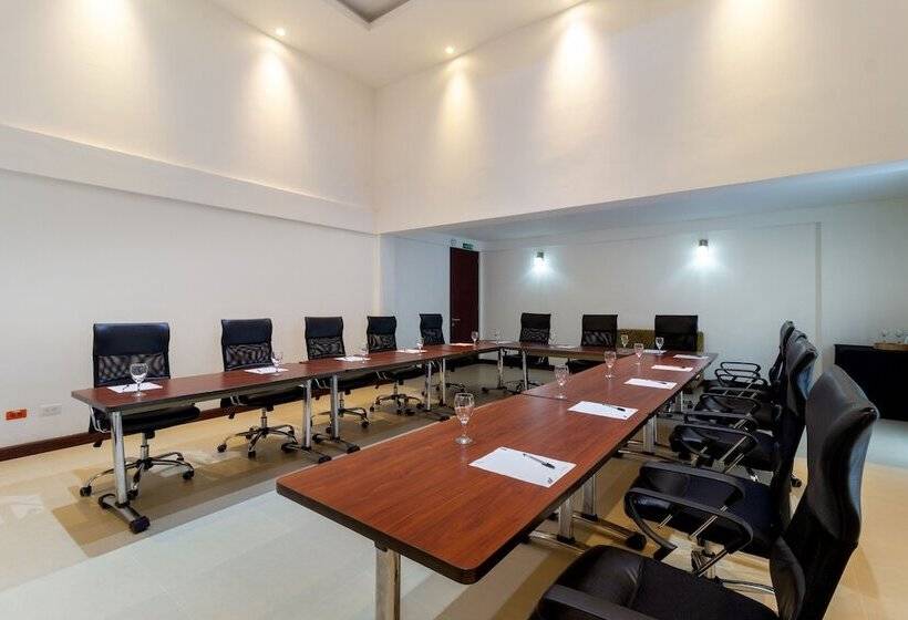 ホテル Campestre La Potra