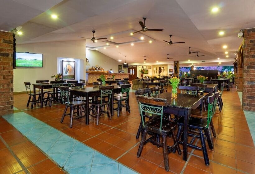 ホテル Campestre La Potra