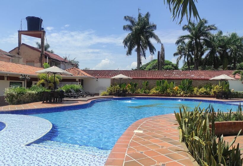 ホテル Campestre La Potra