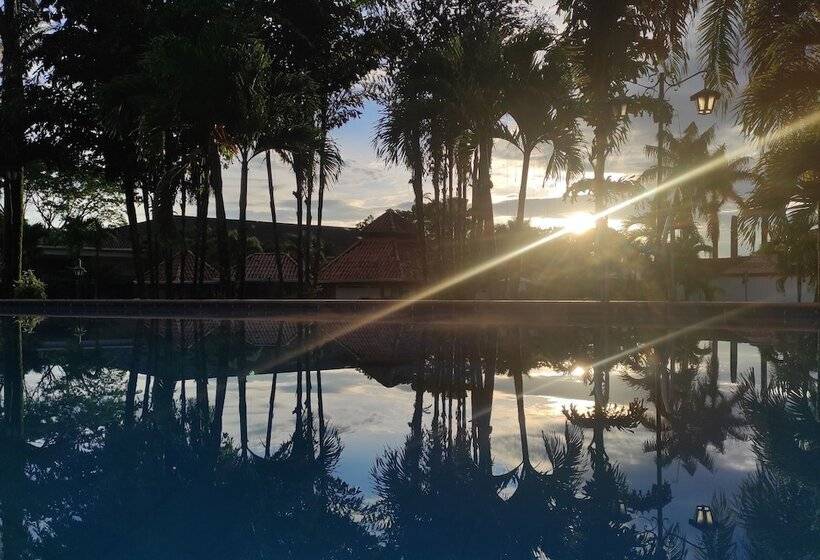 ホテル Campestre La Potra