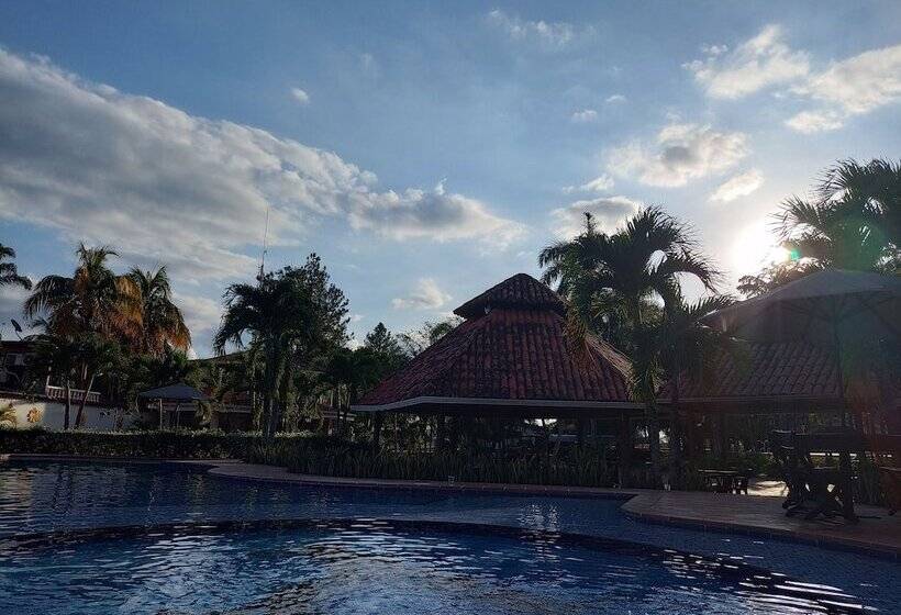 ホテル Campestre La Potra