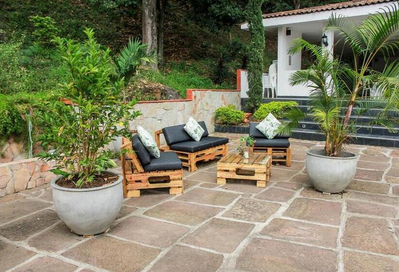 هتل Campestre Santa Catalina