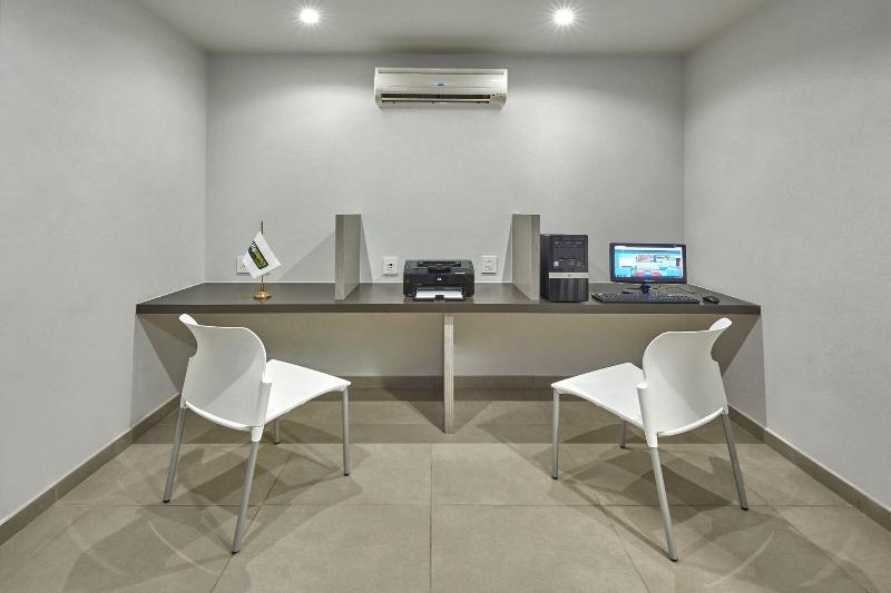 ホテル City Express Junior By Marriott Toluca Zona Industrial