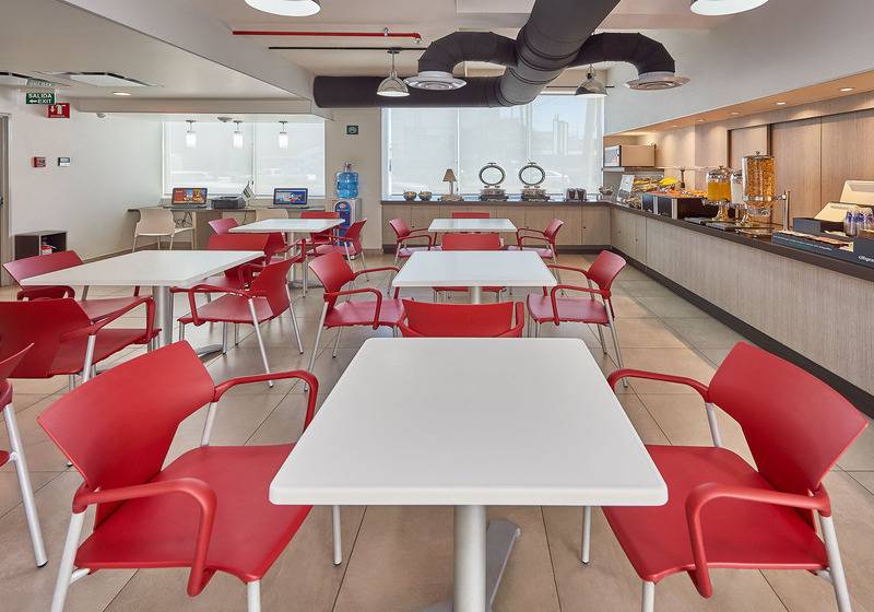 ホテル City Express Junior By Marriott Toluca Zona Industrial