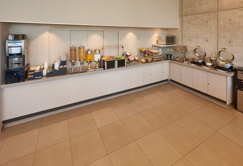 בית מלון כפרי City Express Suites By Marriott Tijuana Rio