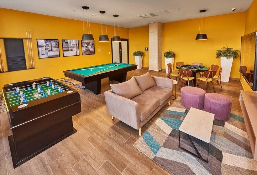 בית מלון כפרי City Express Suites By Marriott Tijuana Rio