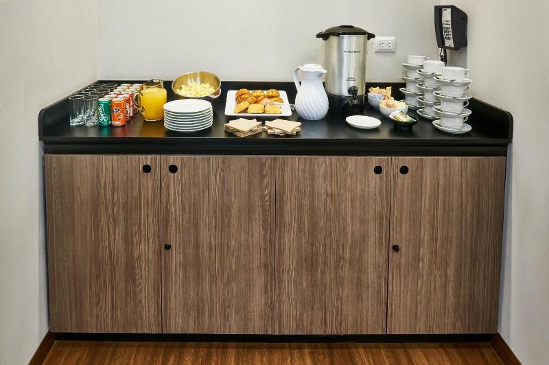 בית מלון כפרי City Express Suites By Marriott Tijuana Rio