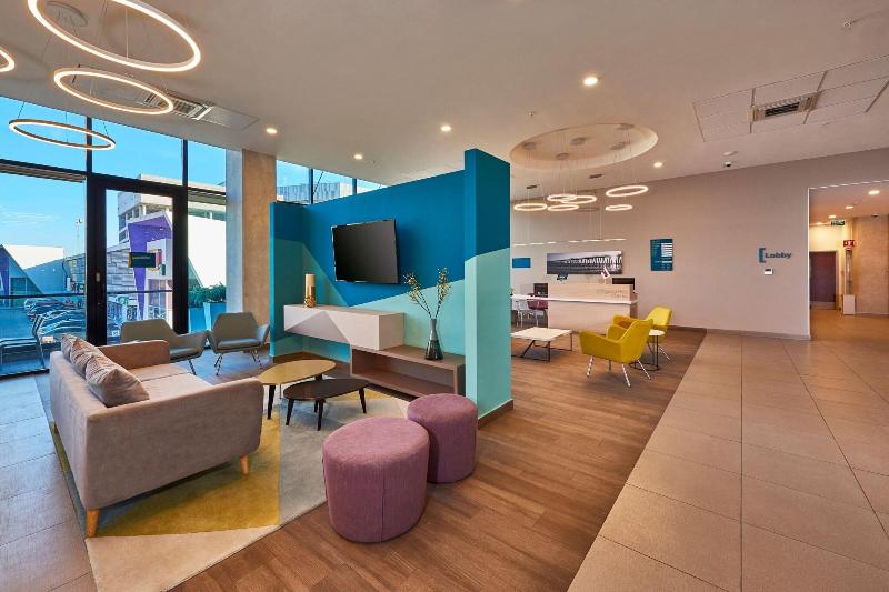 בית מלון כפרי City Express Suites By Marriott Tijuana Rio