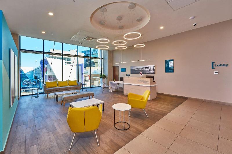 בית מלון כפרי City Express Suites By Marriott Tijuana Rio