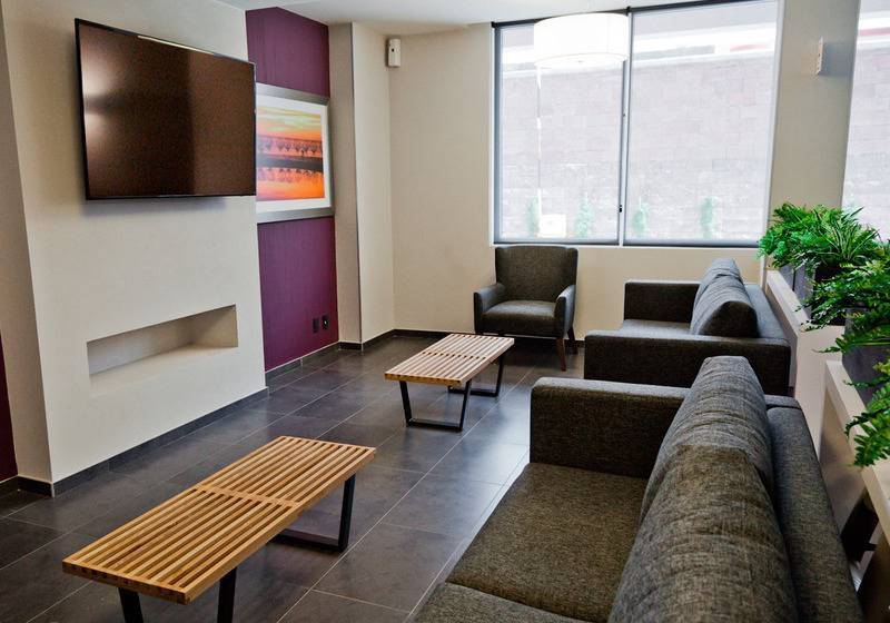 בית מלון כפרי City Express Suites By Marriott Tijuana Rio