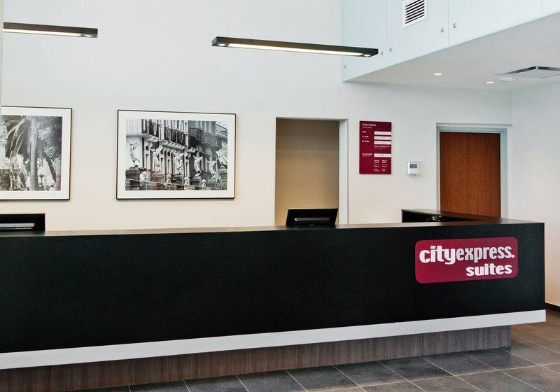 בית מלון כפרי City Express Suites By Marriott Tijuana Rio