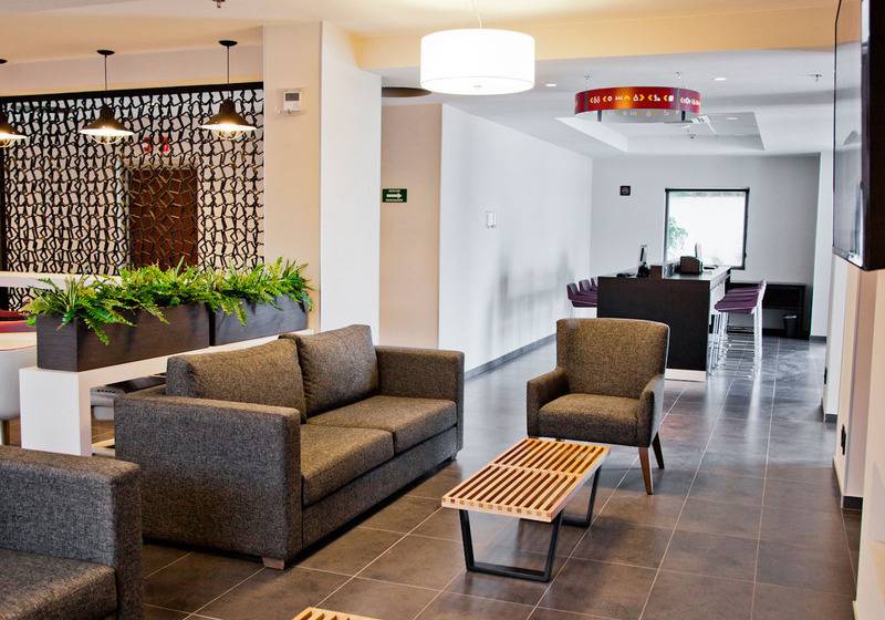 בית מלון כפרי City Express Suites By Marriott Tijuana Rio