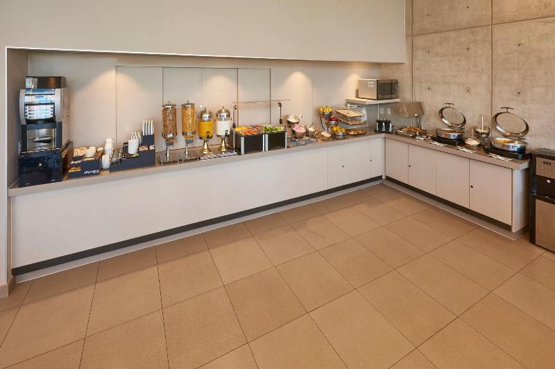 בית מלון כפרי City Express Suites By Marriott Tijuana Rio