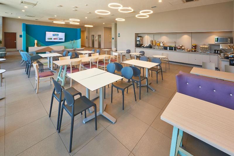 בית מלון כפרי City Express Suites By Marriott Tijuana Rio