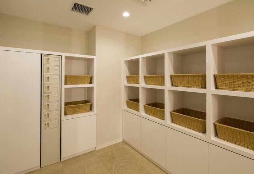 מלון כמוסות First Cabin Akasaka