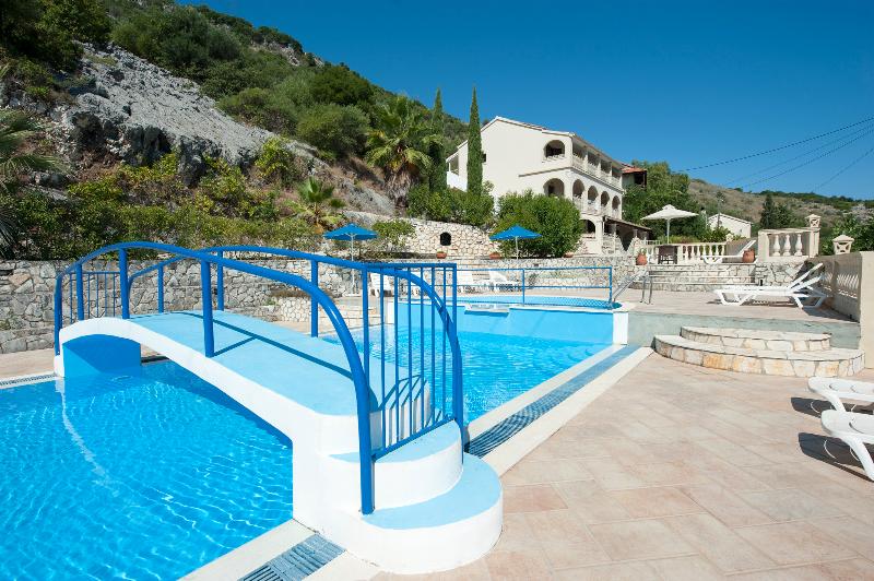 فندق Dimitrios Apartments