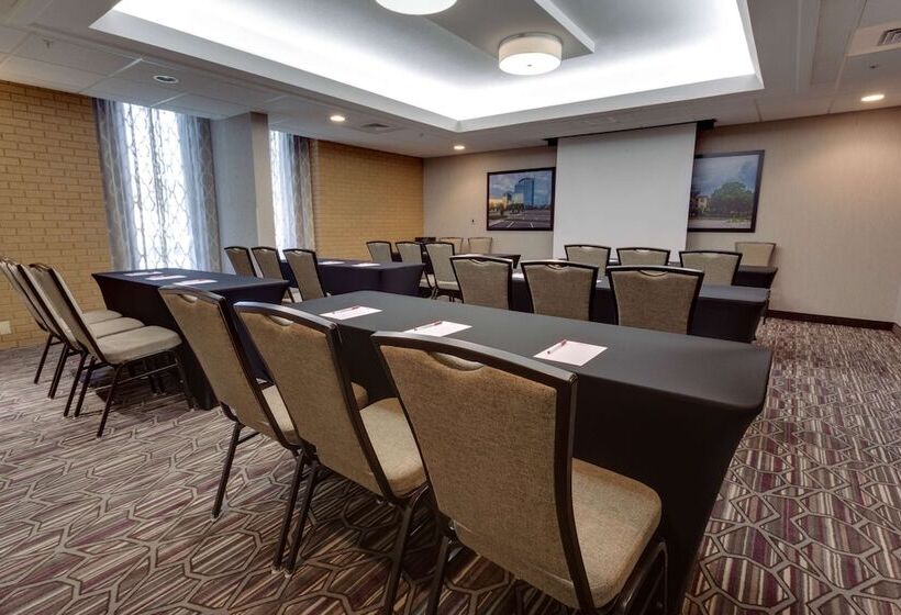 ホテル Drury Inn & Suites Overland Park