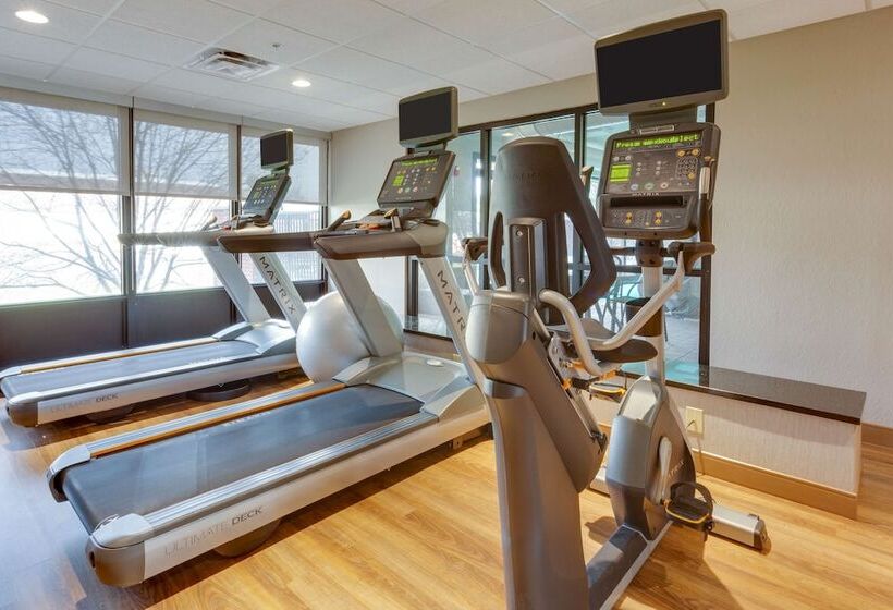 ホテル Drury Inn & Suites Overland Park