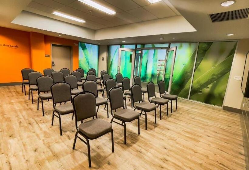 Even Hotel Omaha Downtown Old Market, An Ihg