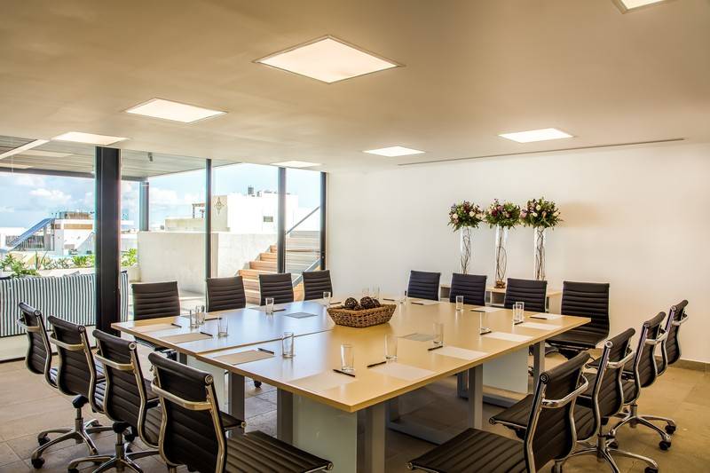 Отель Fiesta Inn Playa Del Carmen