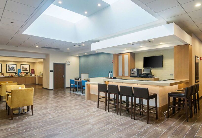 בית מלון כפרי Hampton Inn Chicago North-loyola Station