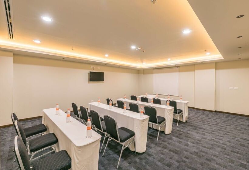 فندق Hampton Inn & Suites By Hilton Salamanca Bajio