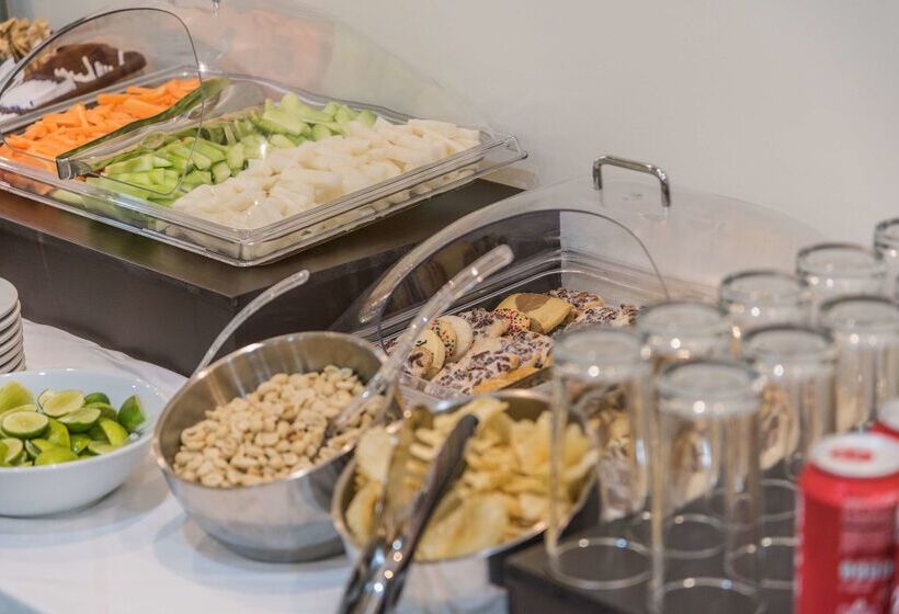 فندق Hampton Inn & Suites By Hilton Salamanca Bajio