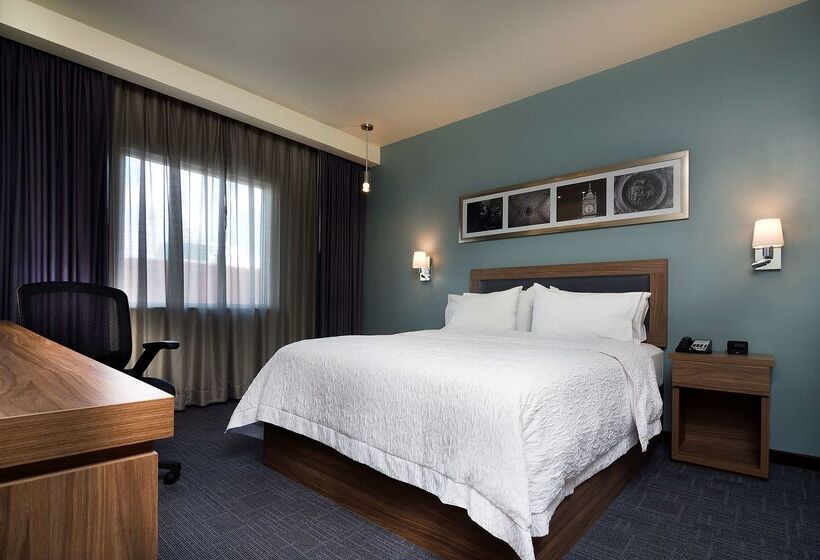 فندق Hampton Inn & Suites By Hilton Salamanca Bajio