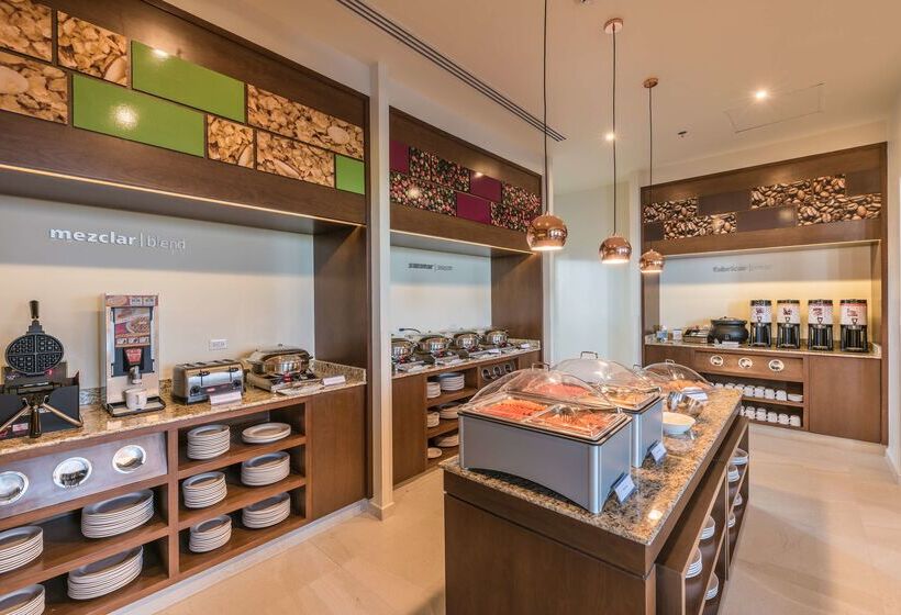 فندق Hampton Inn & Suites By Hilton Salamanca Bajio