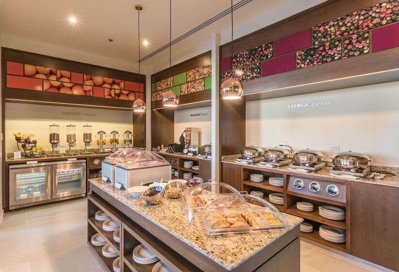 فندق Hampton Inn & Suites By Hilton Salamanca Bajio